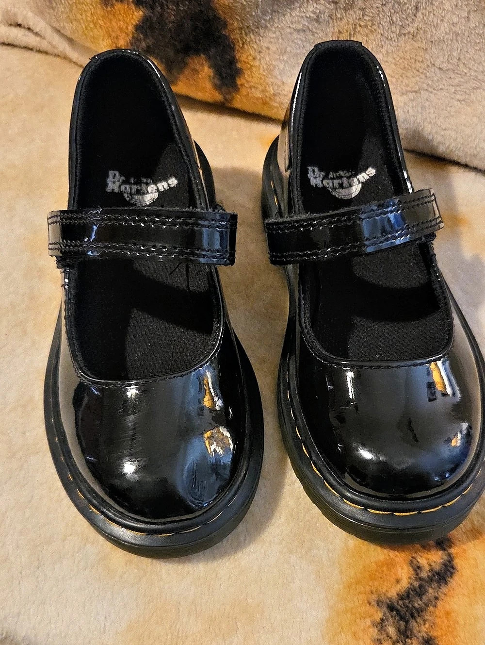 Dr. Martens Maccy Patent Leather Mary Jane Shoes Girls US 12